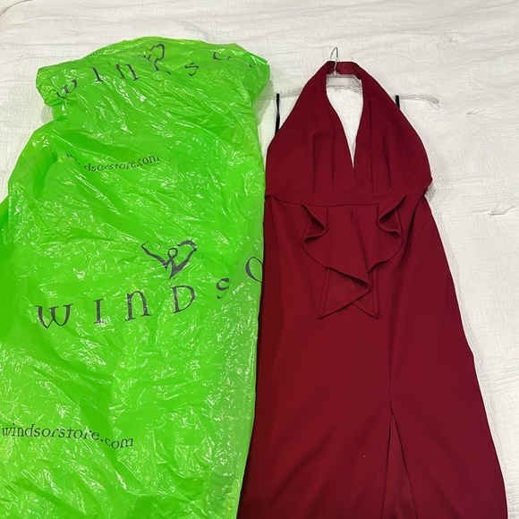 Burgundy halter ruffle dress w/split - Picture 6 of 6